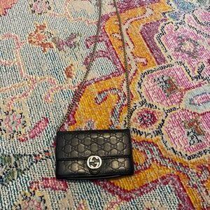 GUCCI WALLET ON A CHAIN